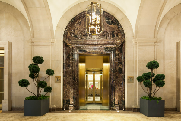 Intercontinental_Birdcage Entrance - large without railing